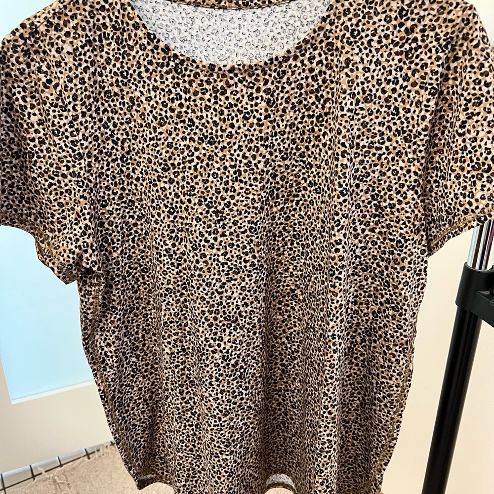 Petite animal print top.